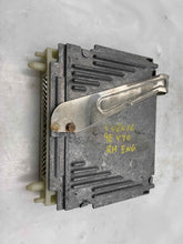 Load image into Gallery viewer, TRANSMISSION COMPUTER Volvo V70 S70 1998 98 - NW39243
