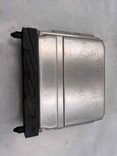 Load image into Gallery viewer, ECU ECM COMPUTER Volvo S60 V70 S80 XC90 2002 02 03 - 04 - NW63263
