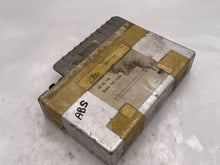 Load image into Gallery viewer, ABS COMPUTER SAAB 900 9000 1990 91 92 93 94 - NW37574
