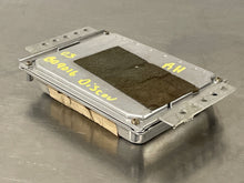 Load image into Gallery viewer, ECU ECM COMPUTER Land Rover Discovery 2000 01 02 03 04 - NW61973
