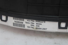 Load image into Gallery viewer, SPEEDOMETER CLUSTER Volvo S60 S80 V70 05 06 07 08 - 1247799
