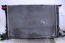 Load image into Gallery viewer, RADIATOR Audi Q5 A4 A5 A6 2009 09 2010 10 2011 11 2012 12 Auto - 1253136
