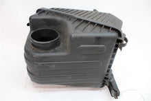 Load image into Gallery viewer, AIR CLEANER BOX Hyundai Santa Fe Kia Sorento 10 11 12 13 - 1263561
