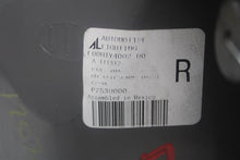 Load image into Gallery viewer, OUTER TAIL LIGHT LAMP Kia Sorento 2011 11 2012 12 2013 13 Right - 1263606
