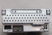 Load image into Gallery viewer, RADIO RECEIVER Land Rover LR2 2008 08 2009 09 2010 10 2011 11 2012 12 - 1279496
