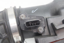 Load image into Gallery viewer, AIR CLEANER BOX Nissan Sentra 13 14 15 16 17 18 19 - 1282988
