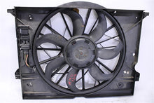 Load image into Gallery viewer, RADIATOR FAN ASSEMBLY E350 E280 E300 E320 E550 E63 07 08 - 1283162
