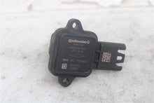 Load image into Gallery viewer, Mass Air Flow Sensor Meter MAF 128i 323i 328i 528i X3 X5 Z4 07-13 - 1283787
