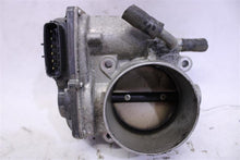 Load image into Gallery viewer, THROTTLE BODY Subaru Legacy Tribeca 10 11 12 13 14 15 16 - 1285563
