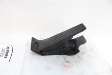Load image into Gallery viewer, ELECTRONIC PEDAL ASSEMBLY BMW X3 X3M 2022 22 - 1286365
