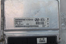 Load image into Gallery viewer, ECU ECM COMPUTER Tucson 2005 05 2.7L - 1286466
