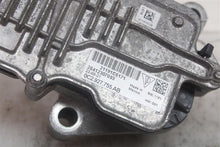Load image into Gallery viewer, TRANSFER CASE ACTUATOR MOTOR Cayenne 11 12 13 14 15 16 - 1286588
