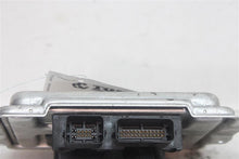 Load image into Gallery viewer, BODY CONTROL MODULE BCM COMPUTER 300 300C Charger 2006 06 - 1288745
