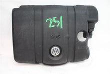 Load image into Gallery viewer, AIR CLEANER BOX Volkswagen Beetle Golf Jetta Passat 12 13 14 - 1291835
