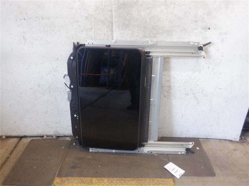 SUNROOF ASSEMBLY E250 Van E250D E300 E350 E400 E550 E63 12-16 - 1293281