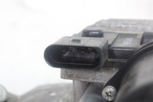 Load image into Gallery viewer, WIPER MOTOR Passat 2006 06 2007 07 2008 08 2009 09 10 - 1296349
