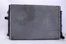 Load image into Gallery viewer, RADIATOR Beetle Jetta Passat 2013 13 2014 14 2015 15 2016 16 - 1296456
