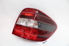 Load image into Gallery viewer, TAIL LIGHT LAMP ASSEMBLY ML320 ML350 ML500 ML550 ML63 06-08 Right - 1296604
