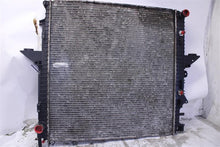 Load image into Gallery viewer, RADIATOR Range Rover Sport 2006 06 2007 07 2008 08 2009 09 - 1301602
