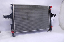 Load image into Gallery viewer, RADIATOR Volvo S60 V70 2001 01 02 03 04 05 06 07 08 - 1302001
