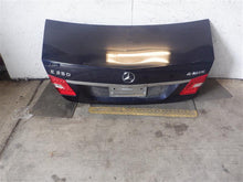 Load image into Gallery viewer, TRUNK LID E250D E300 E350 E400 E550 E63 10 11 12 13 14 15 - 1302353
