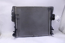 Load image into Gallery viewer, RADIATOR Jaguar Vanden Pl XF XFR XJ XJL XJR 10 11 12 13 - 1302833
