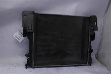 Load image into Gallery viewer, RADIATOR Jaguar Vanden Pl XF XFR XJ XJL XJR 10 11 12 13 - 1302833
