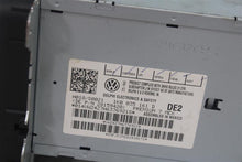 Load image into Gallery viewer, Radio Volkswagen Jetta Rabbit EOS 2006 06 2007 07 2008 08 2009 09 - 1303169
