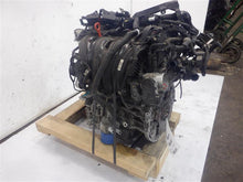 Load image into Gallery viewer, ENGINE MOTOR Santa Fe Sonata Sonata Hybrid Optima Sorento 15-19 2.4L VIN 3/F/B - 1303696
