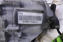 Load image into Gallery viewer, TRANSFER CASE BMW 530xi 528xi 328xi 332xi 2006 06 2007 07 2008 08 09 2010 10 - 1303798
