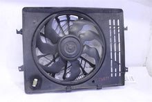 Load image into Gallery viewer, RADIATOR FAN ASSEMBLY Kia Cadenza 2014 14 2015 15 2016 16 - 1305395
