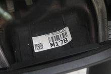 Load image into Gallery viewer, STEERING WHEEL Kia Cadenza 2016 16 - 1305459
