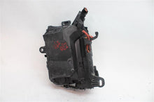 Load image into Gallery viewer, FUSE BOX B250 CLA250 CLA45 13 14 15 16 17 18 19 - 1308198
