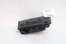 Load image into Gallery viewer, Temp Climate AC Heater Control Volvo S60 V70 2001 01 2002 02 03 04 05 06 07 - 09 - 1308608

