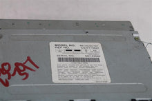 Load image into Gallery viewer, RADIO Toyota Sequoia 2003 03 2004 04 - 1310035
