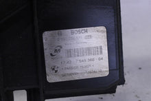 Load image into Gallery viewer, RADIATOR FAN ASSEMBLY 135i 335i X1 Z4 07 08 09 10 11 12 13 14 - 1312418
