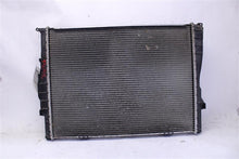 Load image into Gallery viewer, RADIATOR BMW 323i 128i 325i 328i 330i 2006 06 2007 07 2008 08 09 10 11 12 Auto - 1314126
