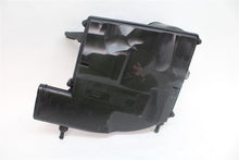 Load image into Gallery viewer, AIR CLEANER BOX E280 E300 E320 E350 E550 E63 07 08 09 10 11 Left - 1314410
