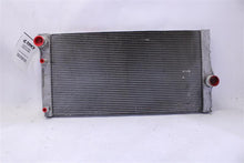 Load image into Gallery viewer, RADIATOR BMW 535i 740i 740il 2014 14 2015 15 2016 16 AT - 1315795
