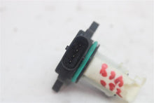 Load image into Gallery viewer, Mass Air Flow Sensor Meter MAF 135i 335i 528i 535i 535i Gt 640I 10-17 - 1316261
