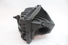 Load image into Gallery viewer, AIR CLEANER BOX Discovery Range Rover Range Rover Sport 15-19 Left - 1316512
