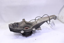 Load image into Gallery viewer, FRONT SPINDLE KNUCKLE Discovery 2017 17 2018 18 2019 19 Right - 1316599
