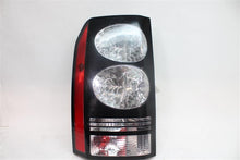 Load image into Gallery viewer, TAIL LIGHT LAMP ASSEMBLY Land Rover LR3 05 06 07 08 09 Left - 1317443
