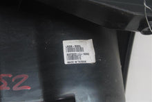 Load image into Gallery viewer, TAIL LIGHT LAMP ASSEMBLY Land Rover LR3 05 06 07 08 09 Left - 1317443
