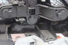 Load image into Gallery viewer, TAIL LIGHT LAMP ASSEMBLY Volvo S60 XC60 05 06 07 08 09 Left - 1317899
