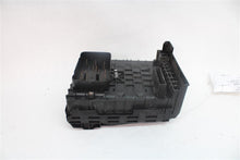 Load image into Gallery viewer, FUSE BOX Beetle Golf Golf Cabriolet Golf GTI Jetta R32 Rabbit 00-14 - 1319560
