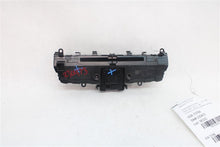 Load image into Gallery viewer, RADIO CONTROLS C250 C300 C350 C43 C63 GLC250d GLC300 GLC350E GLC43 16-19 - 1319703
