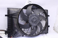 Load image into Gallery viewer, RADIATOR FAN ASSEMBLY C230 C240 C320 C280 2004 04 2005 05 06 07 08 09 - 1319940
