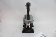 Load image into Gallery viewer, Floor Shifter Nissan Versa 2019 19 - 1321149
