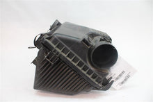 Load image into Gallery viewer, AIR CLEANER BOX Toyota Tacoma 05 06 07 08 09 10 11 12 13 14 - 1322317
